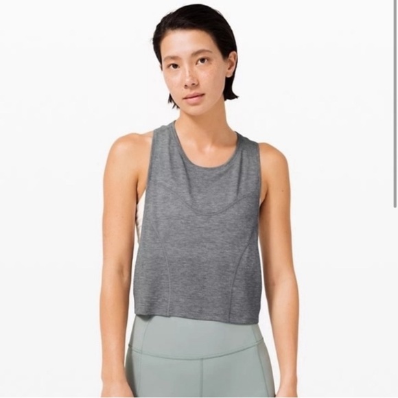 Lululemon muscle crop workout top - Picture 1 of 7
